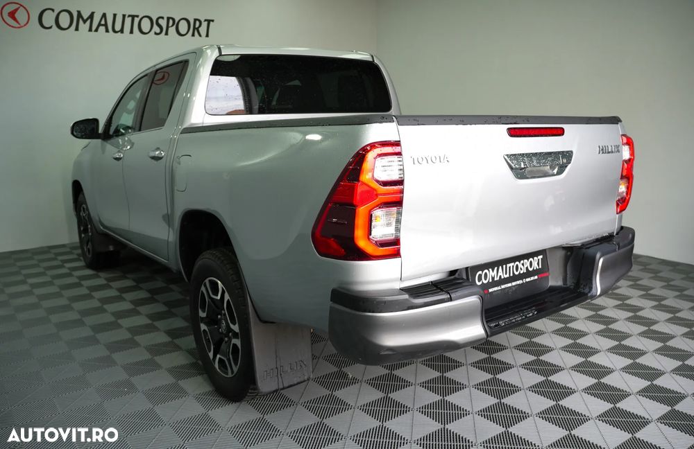 Toyota Hilux 2.4D 150CP 4x4 Double Cab AT Executive - 4