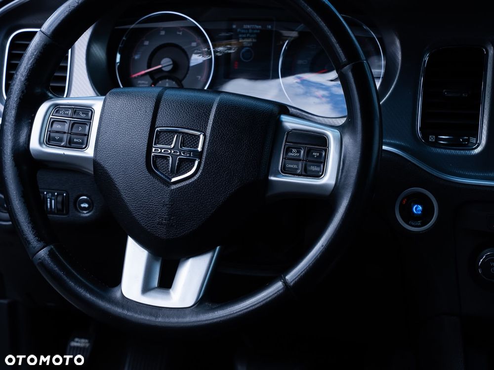 Dodge Charger - 8
