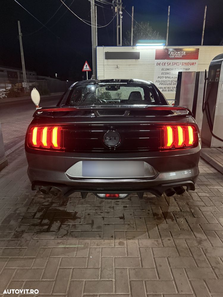 Ford Mustang - 10