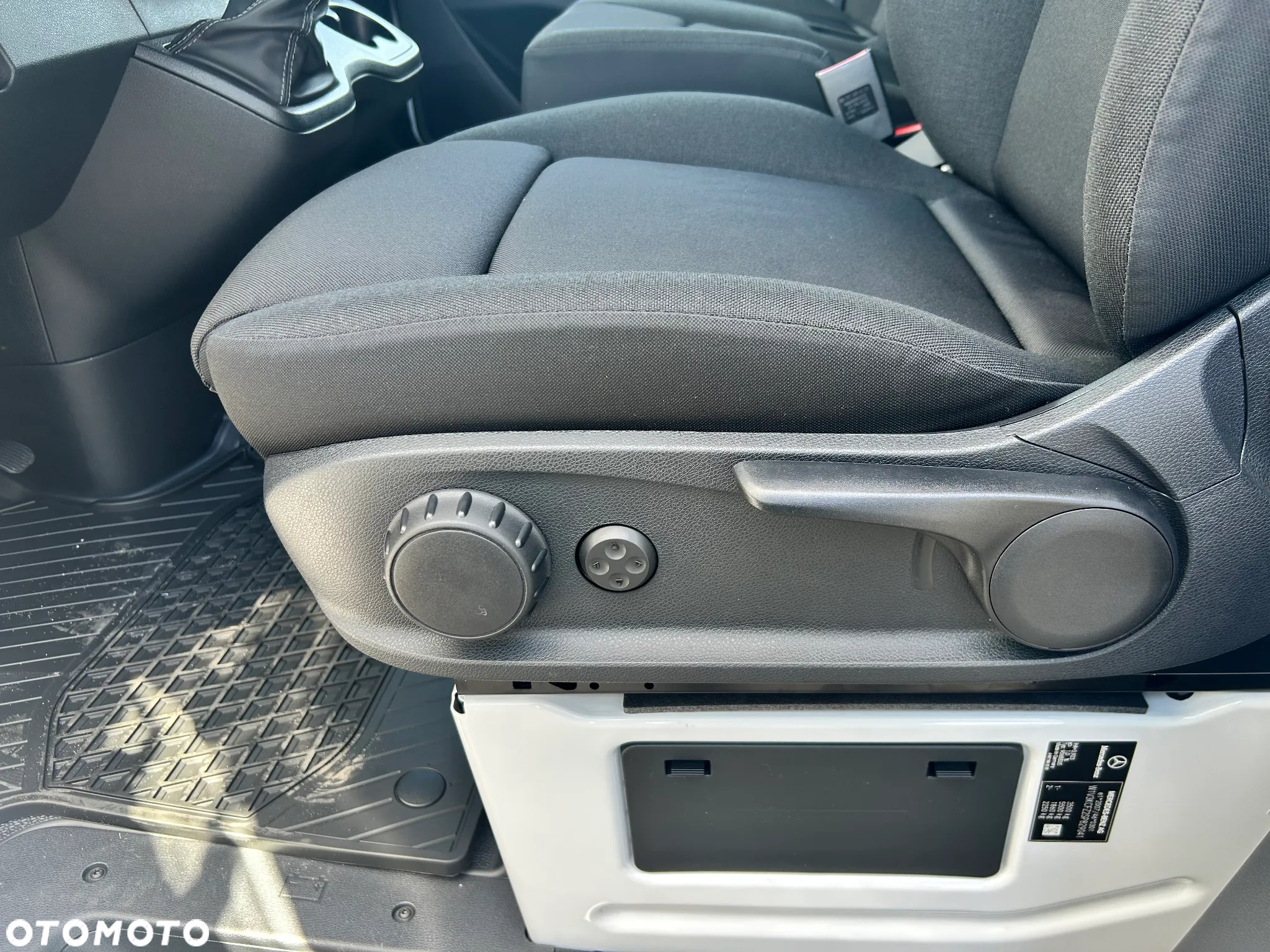 Mercedes-Benz SPRINTER 317 CDI FURGON DŁUGI - 23