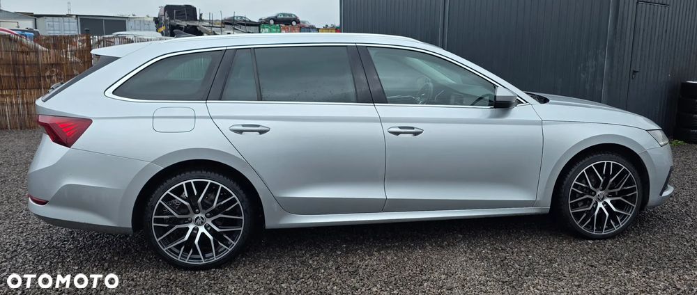 Skoda Octavia 2.0 TDI DSG RS - 10