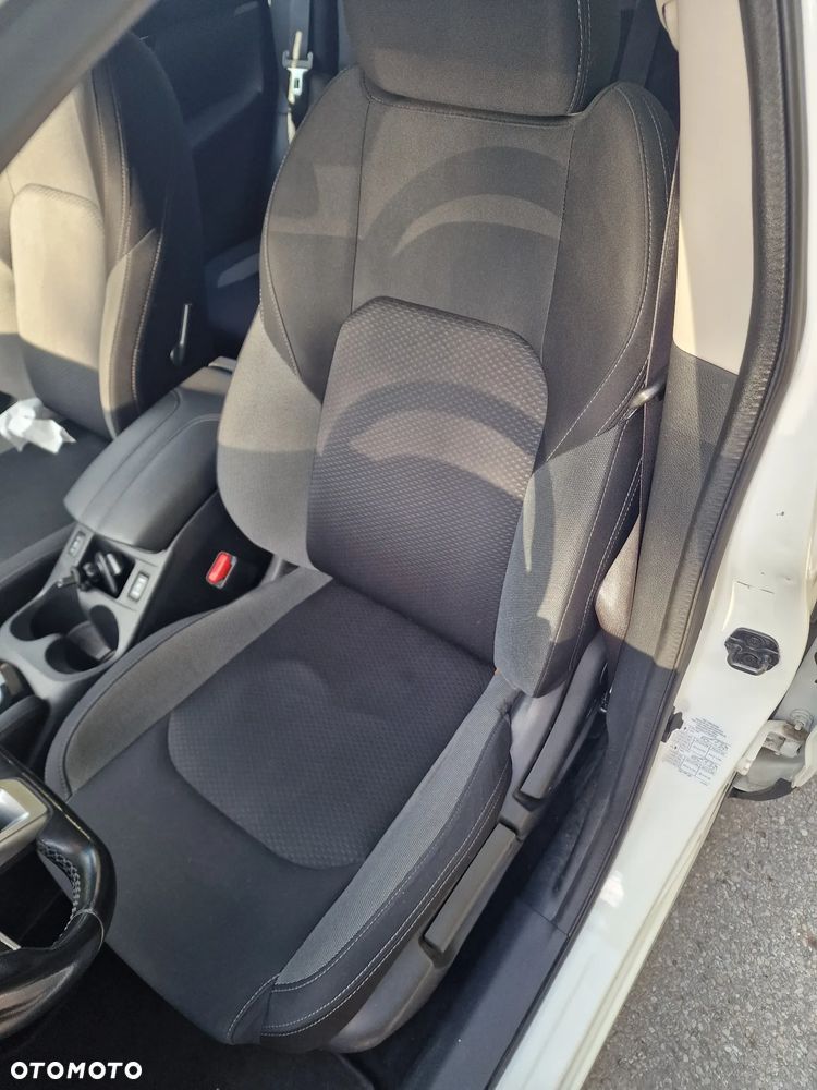 Nissan Qashqai 1.5 dCi DCT ACENTA - 23