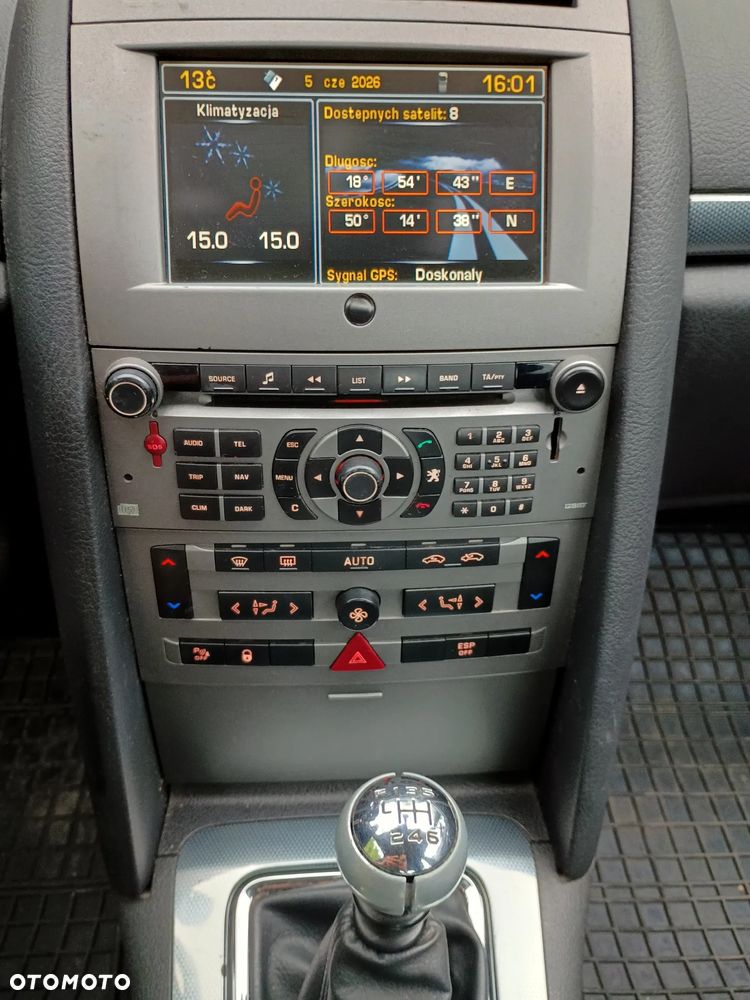 Peugeot 407 - 10