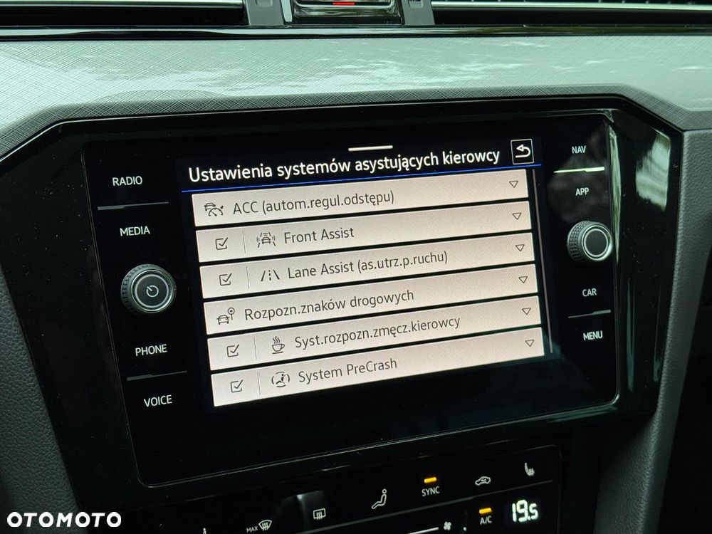 Volkswagen Passat 2.0 TDI EVO Business DSG - 32