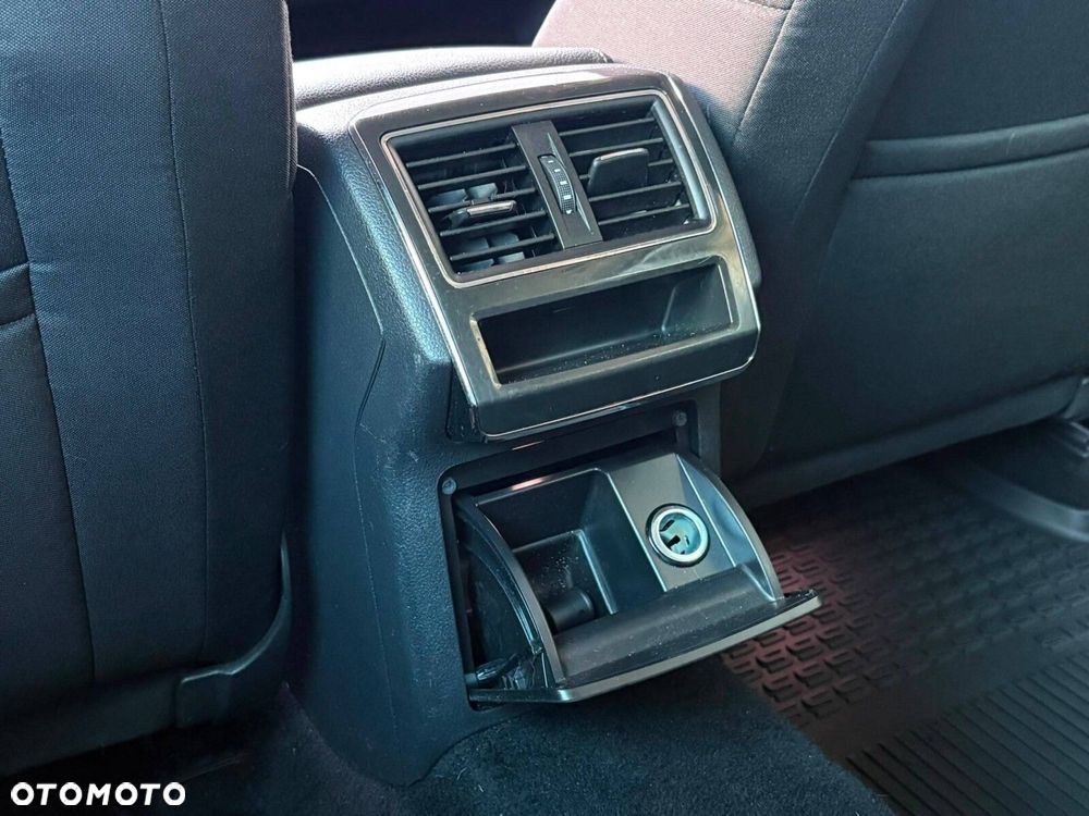 Skoda Superb 2.0 TSI Ambition DSG - 16