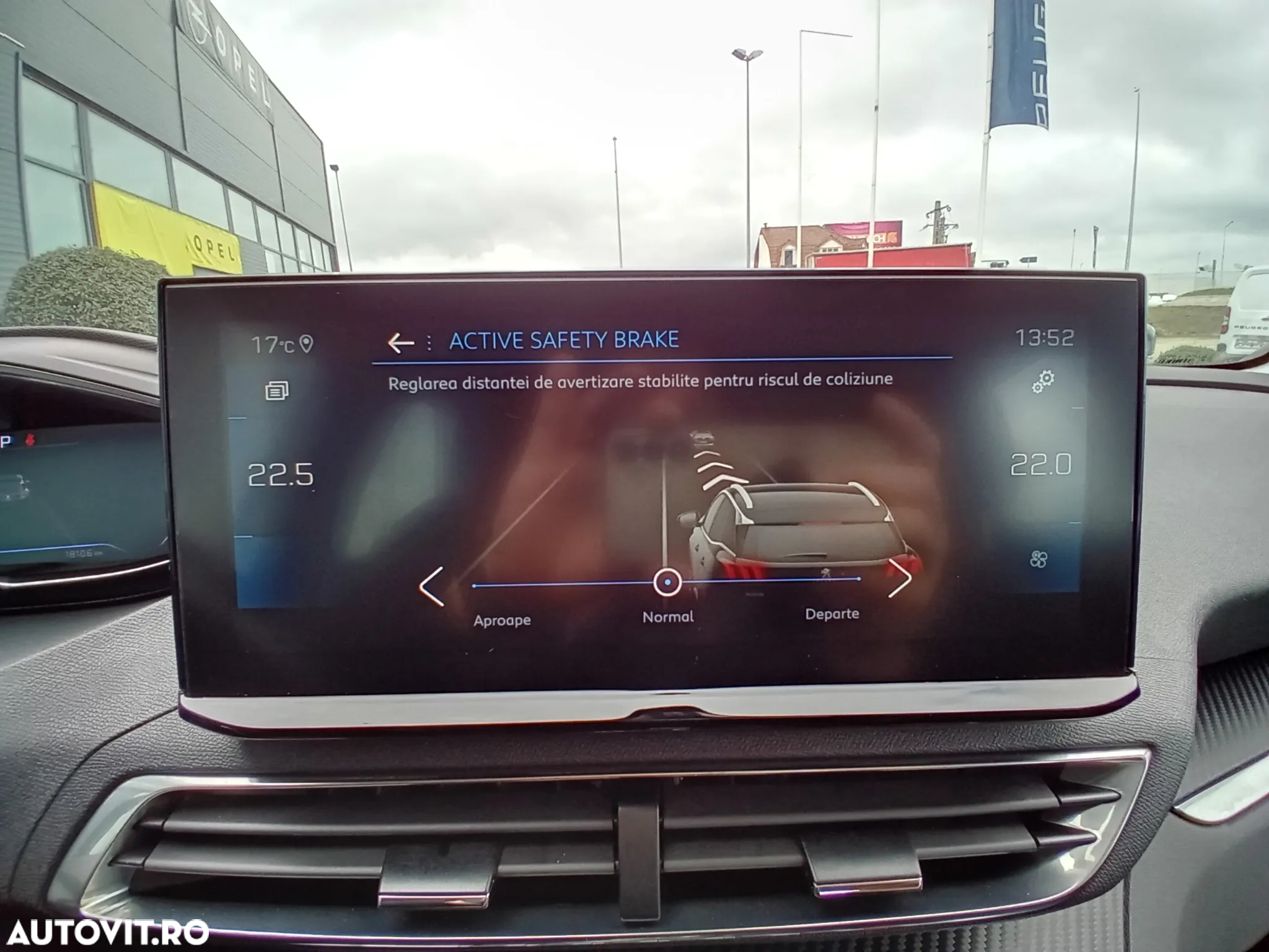 Peugeot 3008 1.2 PureTech 130 EAT8 Active Pack - 24