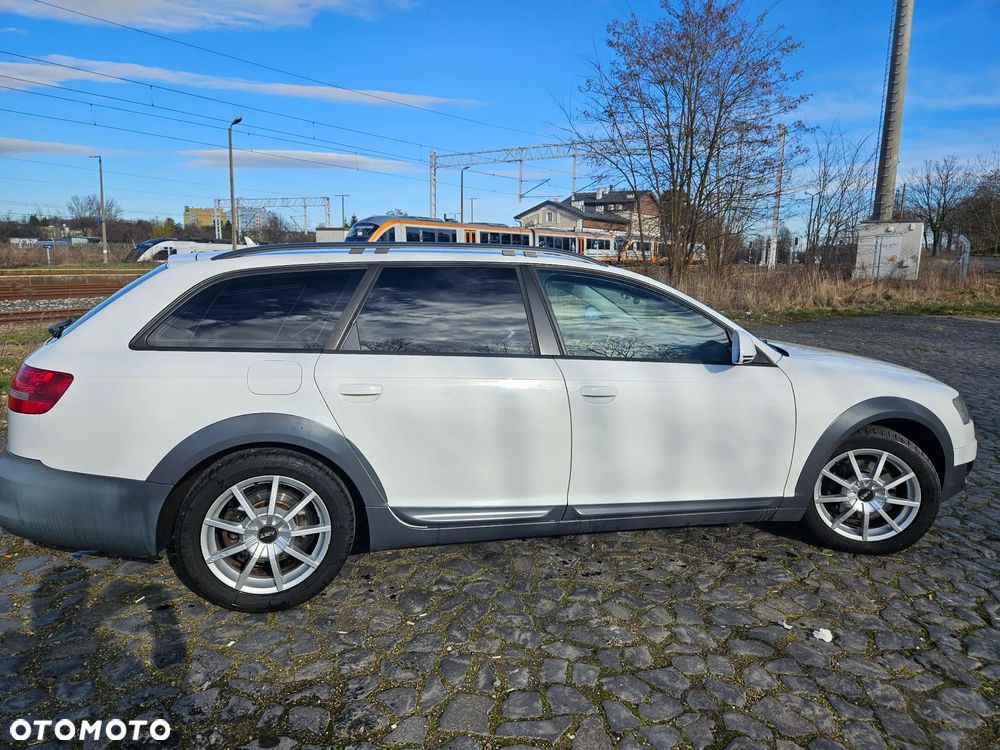 Audi A6 Allroad - 8