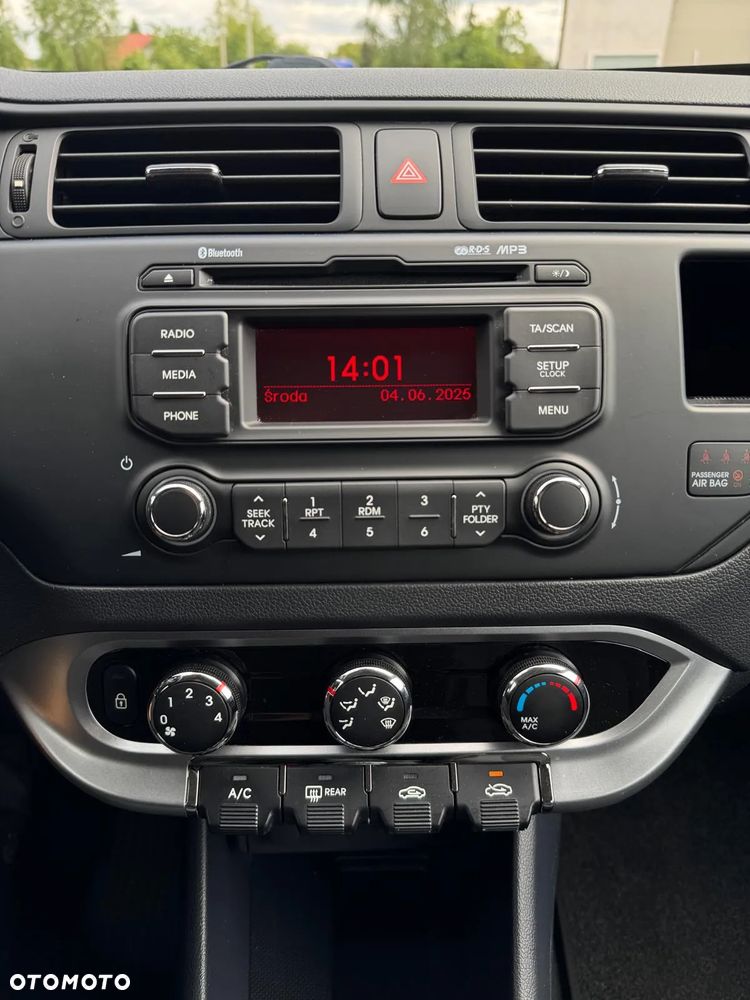 Kia Rio 1.4 crdi L - 11