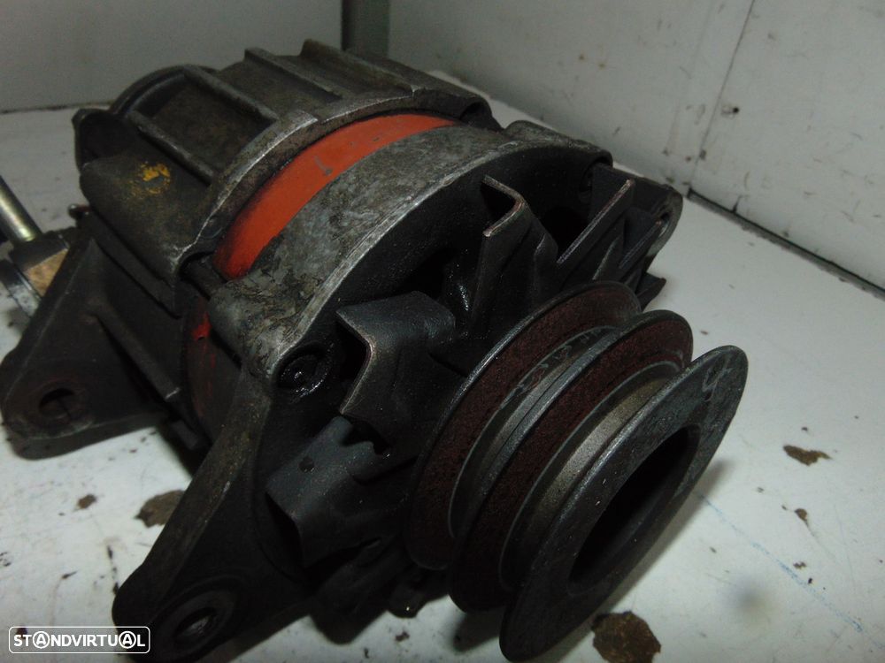 Nissan Patrol 260 alternador - 4