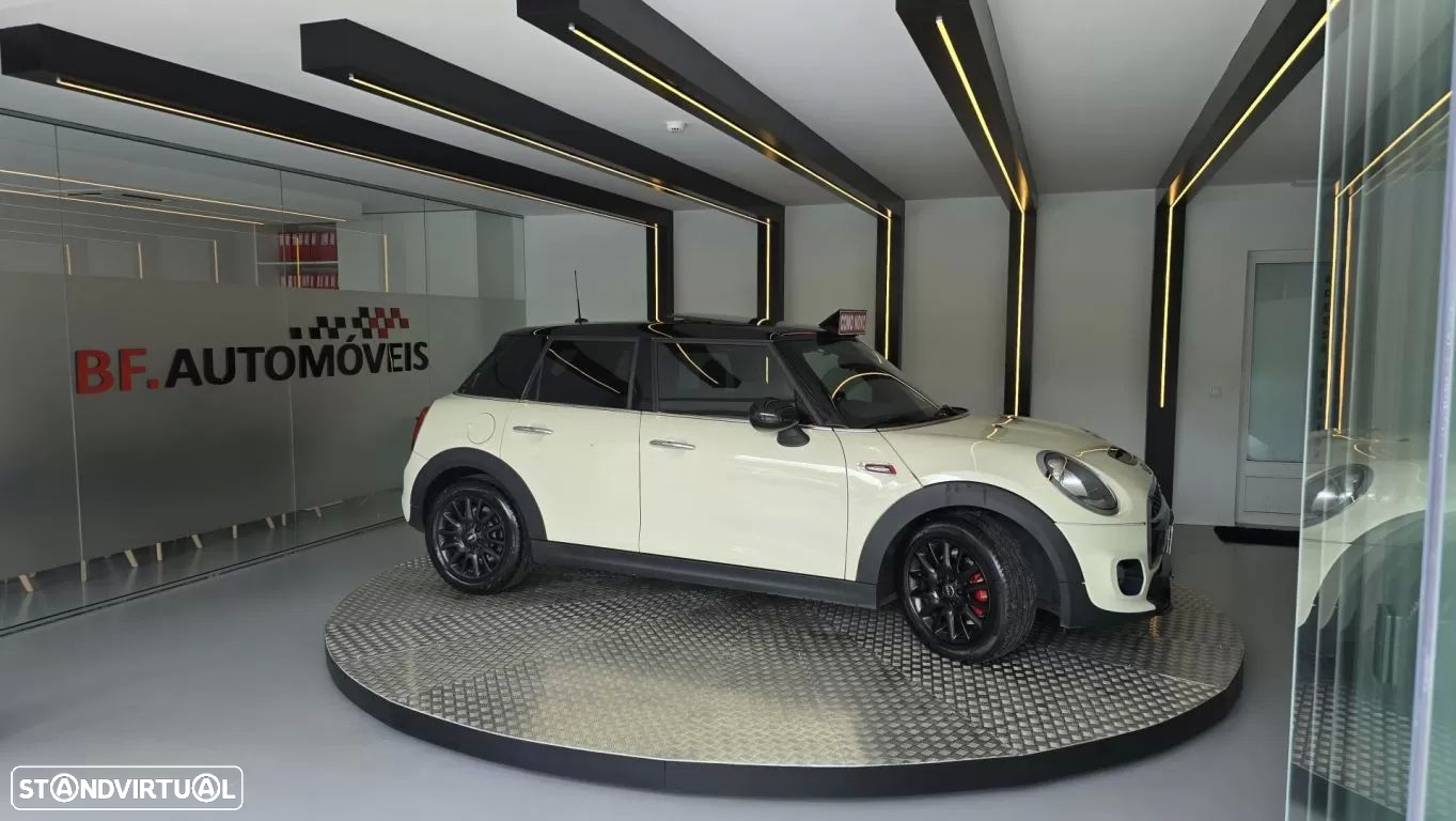 MINI 5 Portas One D - 14