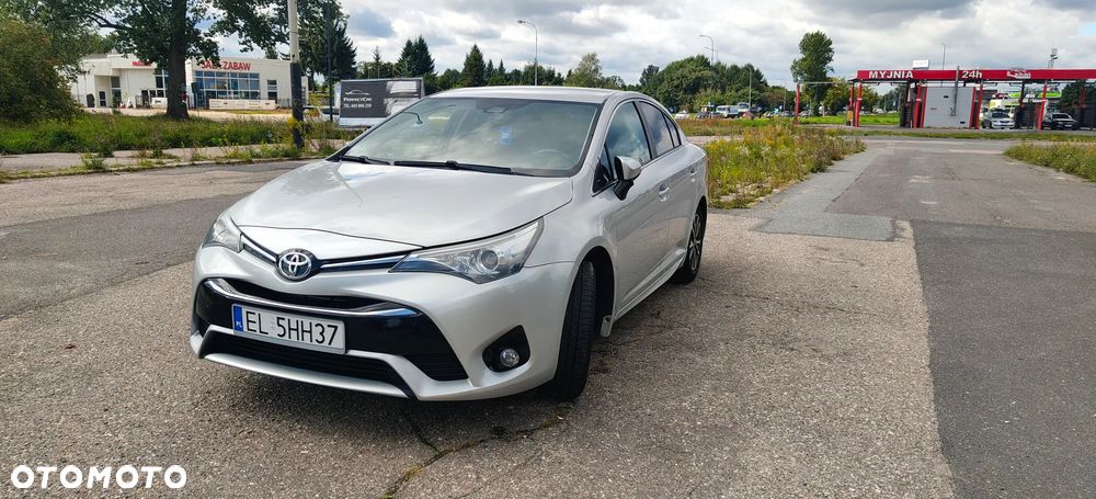 Toyota Avensis 1.8 Premium - 1
