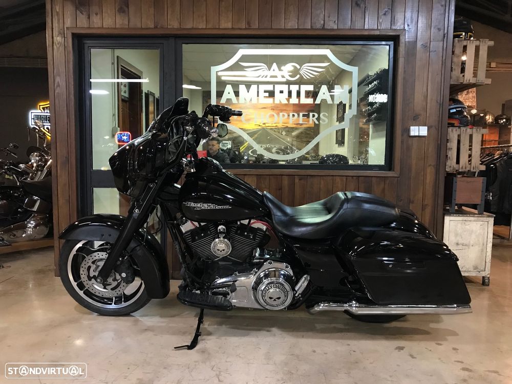 Harley-Davidson FLHXS Street Glide Special - 16