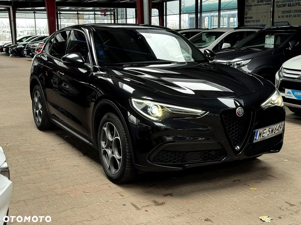 Alfa Romeo Stelvio 2.0 Turbo Sprint Q4 - 1