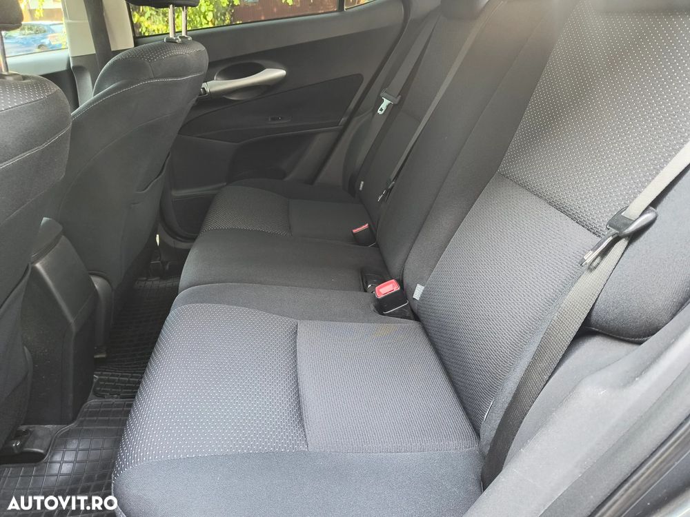 Toyota Auris - 12