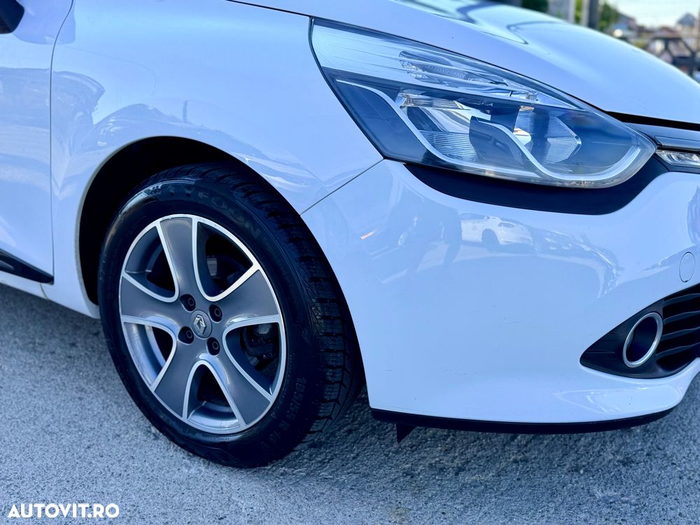 Renault Clio - 24