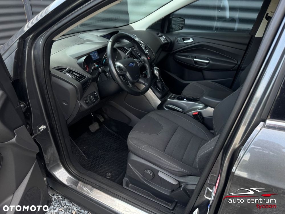 Ford Kuga - 23