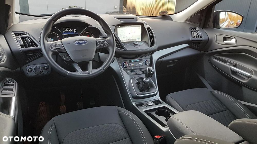Ford Kuga 1.5 EcoBoost 2x4 Cool & Connect - 19