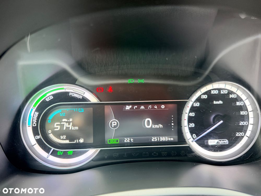 Kia Niro 1.6 GDI Hybrid L - 24