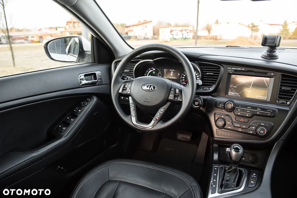 Kia Optima - 30