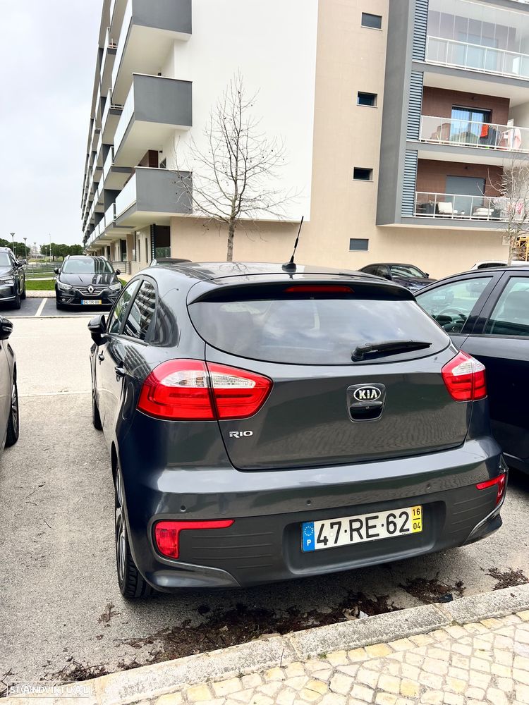 Kia Rio 1.2 CVVT Urban - 3
