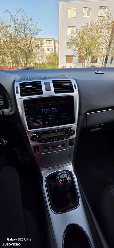 Toyota Avensis - 10