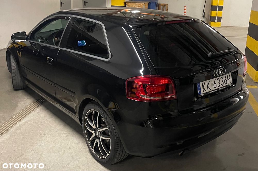 Audi A3 3-drzwiowe 1.6 TDI Ambiente - 3