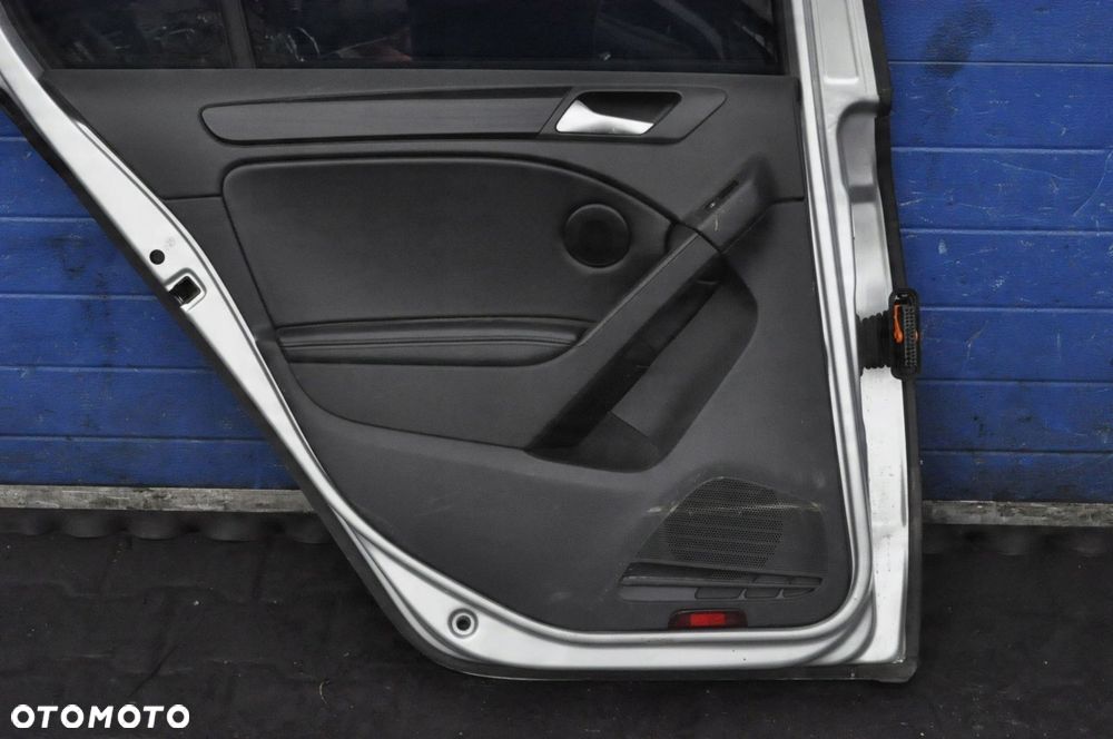 VOLKSWAGEN GOLF VI DRZWI LEWY TYŁ TYLNE KOMPLETNE HB 5D - 8