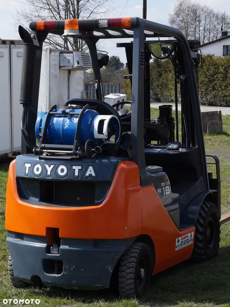 Toyota 02-8FGF18 - 2