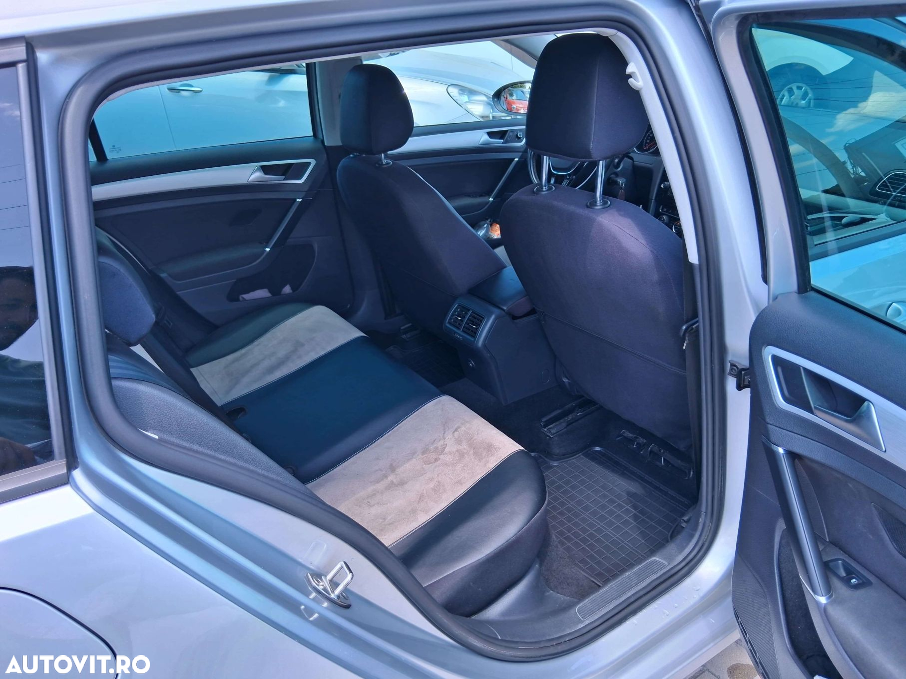 Volkswagen Golf Sportsvan 2.0 TDI DPF BMT Comfortline - 9