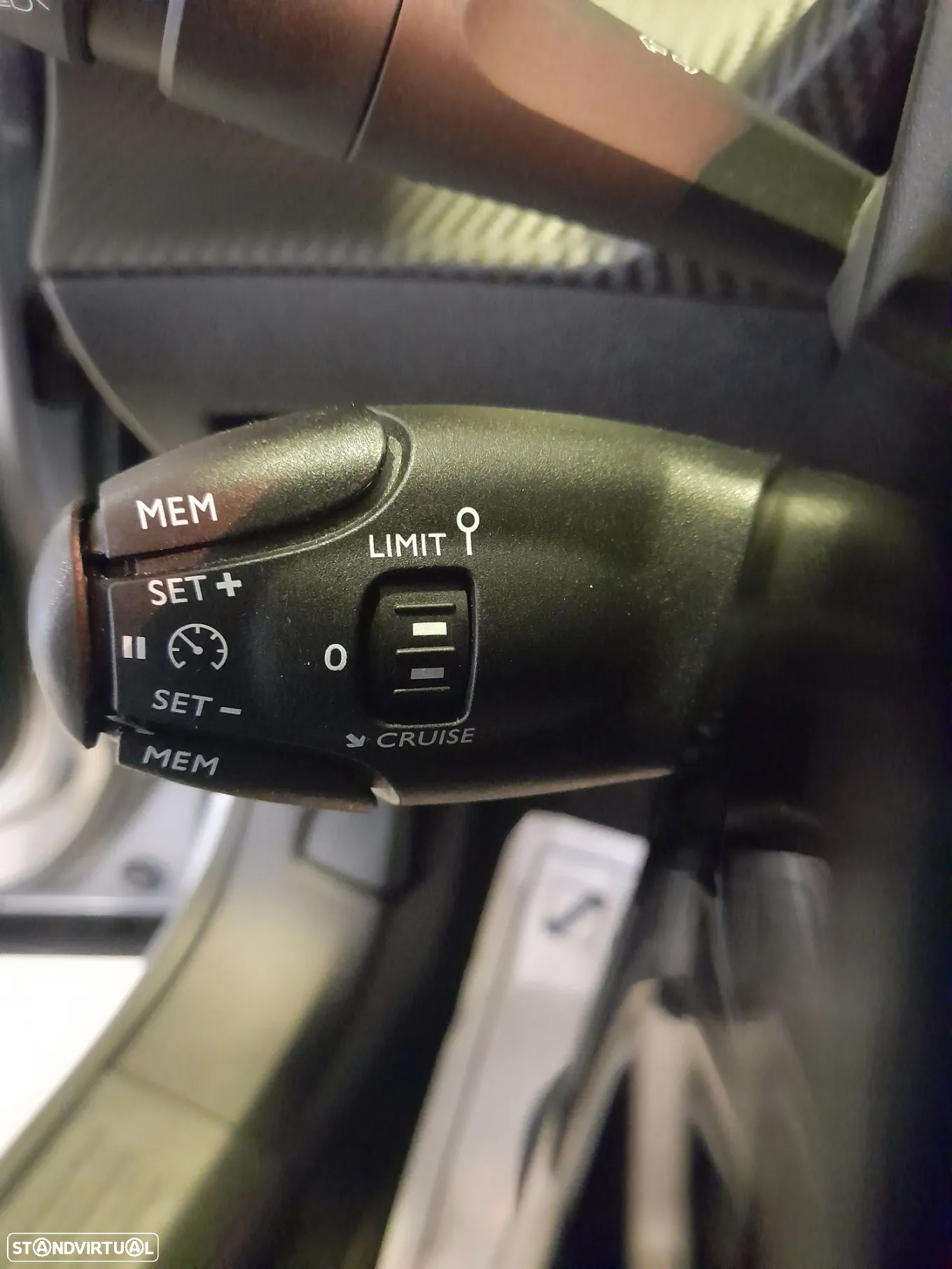 Peugeot 2008 1.2 PureTech Active - 16