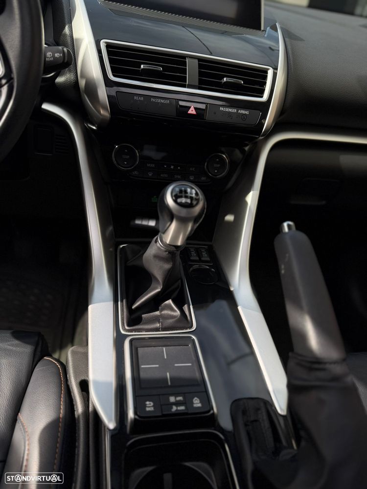 Mitsubishi Eclipse Cross 1.5 MIVEC Instyle - 11