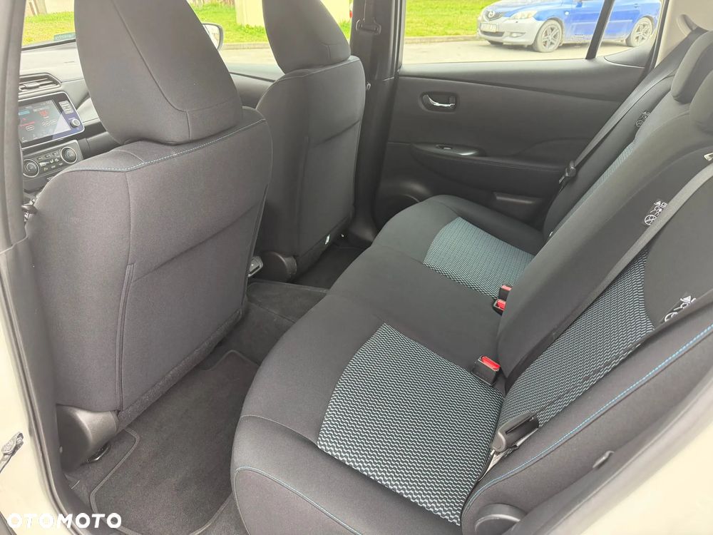 Nissan Leaf 40kWh Visia - 17