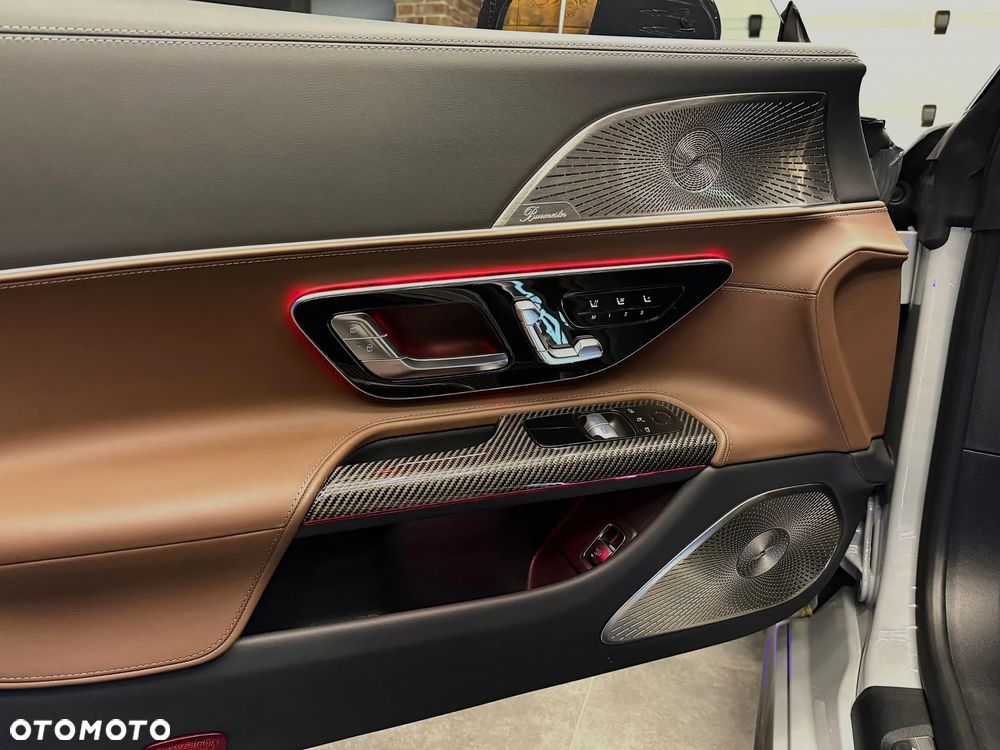 Mercedes-Benz AMG GT - 15