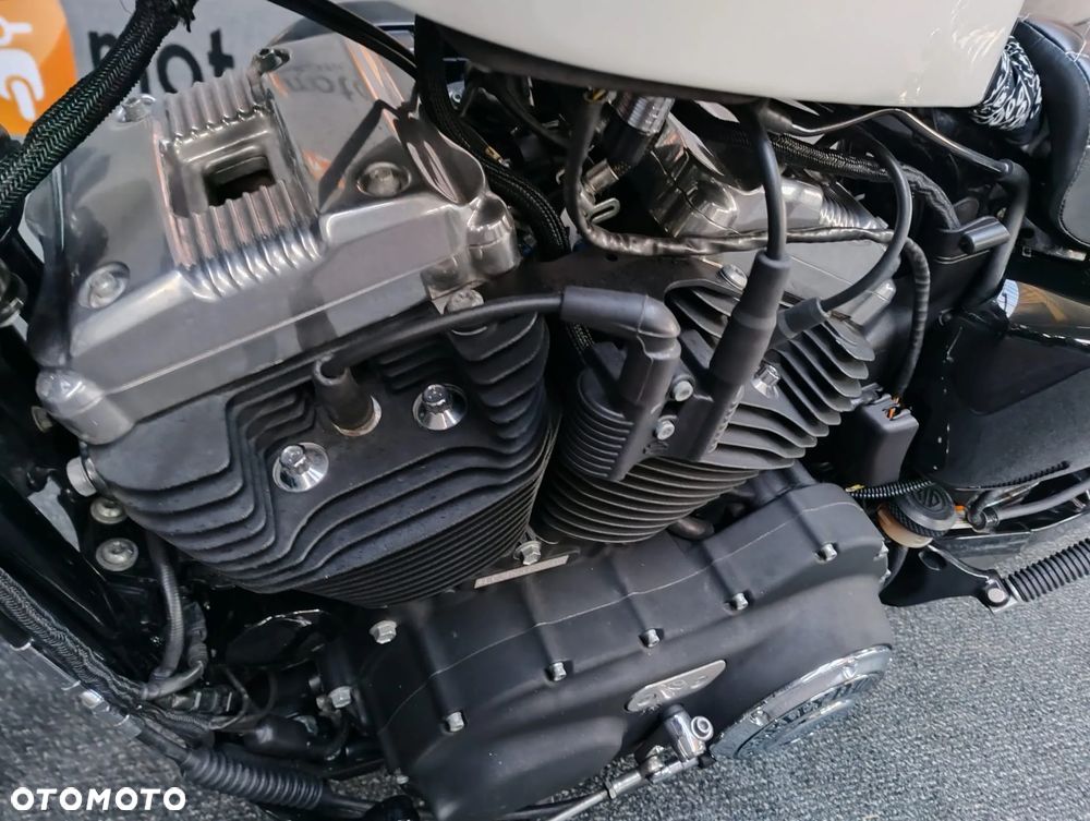 Harley-Davidson Sportster Forty-Eight - 26
