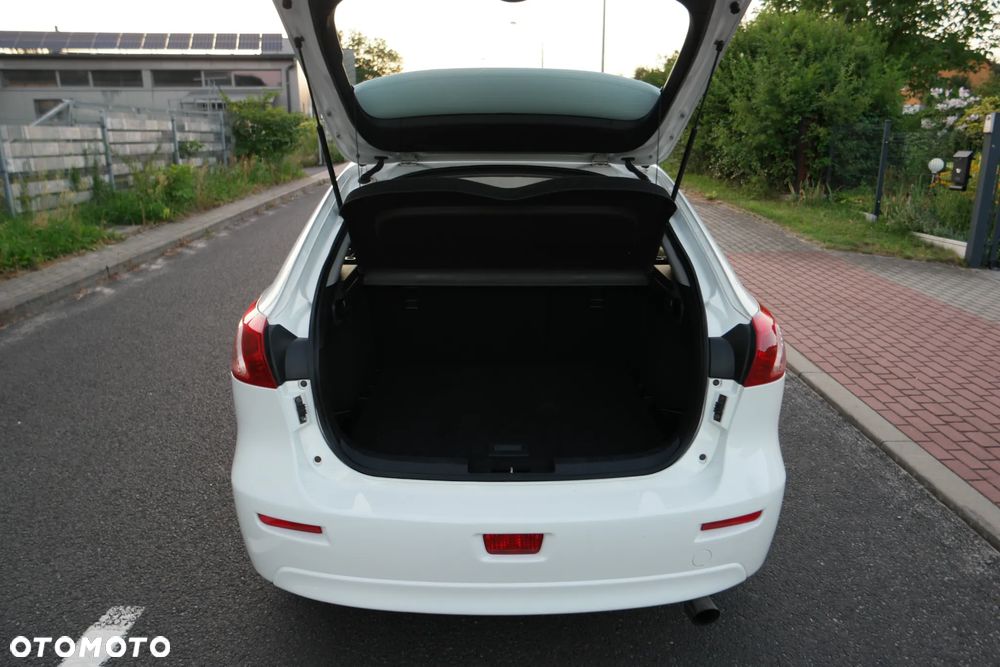 Mitsubishi Lancer - 17