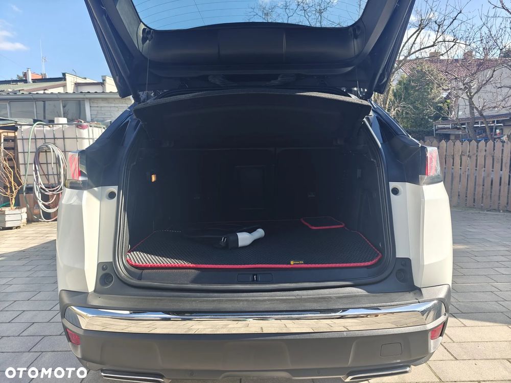 Peugeot 3008 1.6 PureTech Hybrid4 PHEV Allure Pack S&S EAT8 - 28