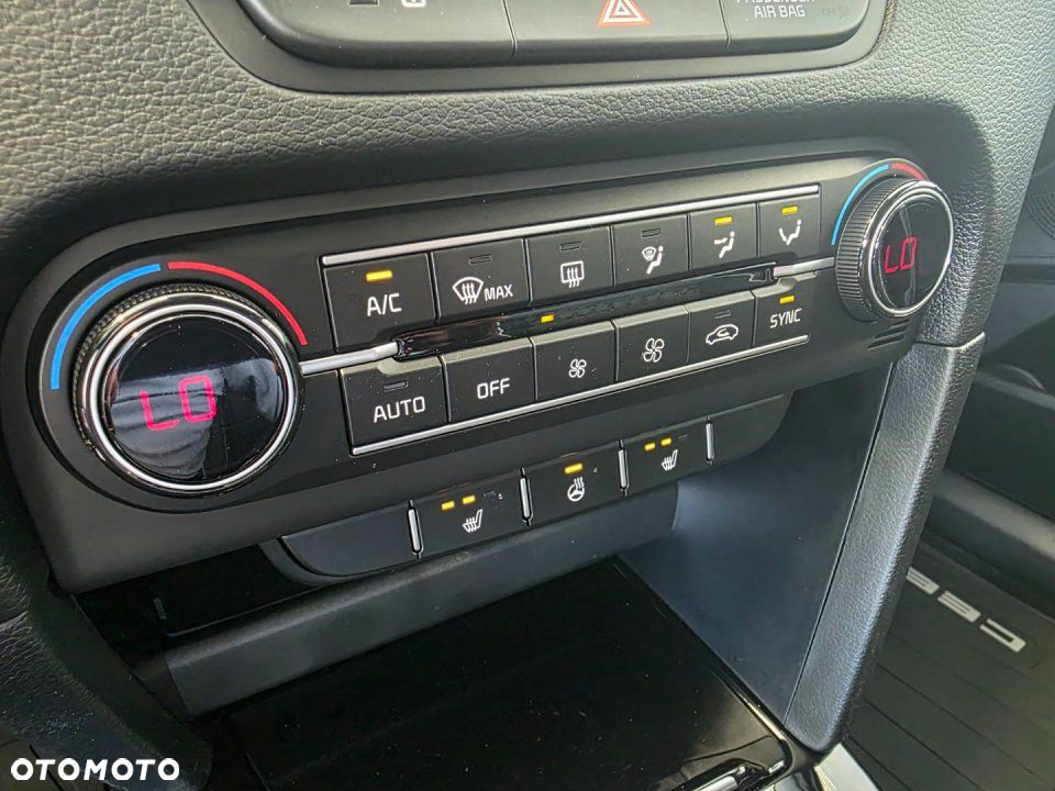 Kia Ceed - 19