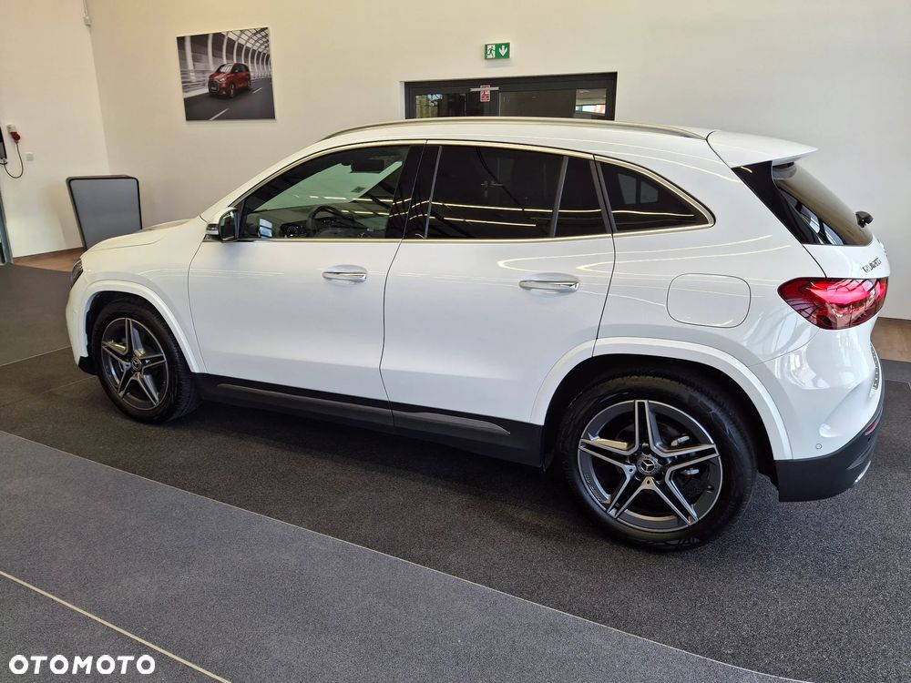 Mercedes-Benz GLA 200 AMG Line - 7