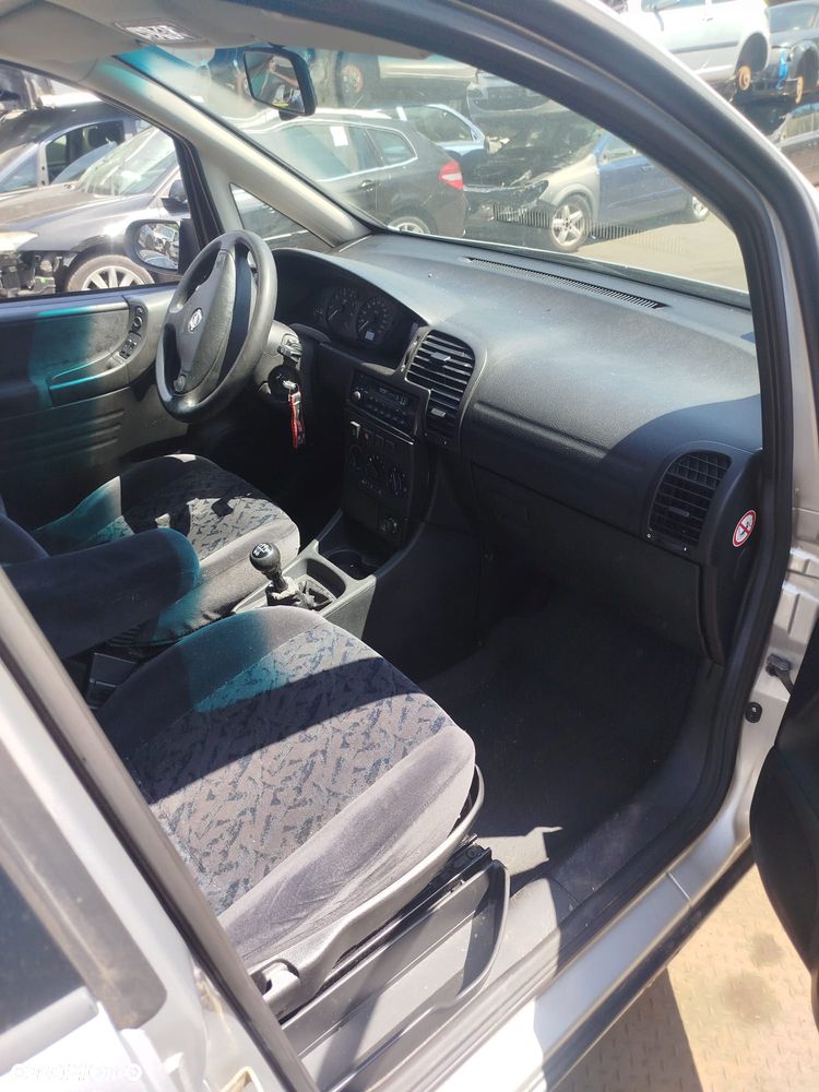 Opel Zafira A na części. - 4