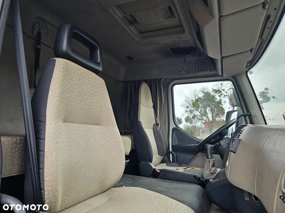 KABINA SYPIALNA RENAULT MIDLUM DXI 06-14 rok - 9