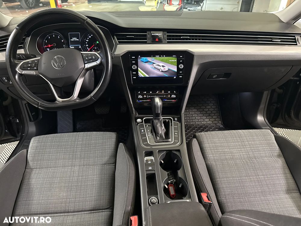 Volkswagen Passat - 10