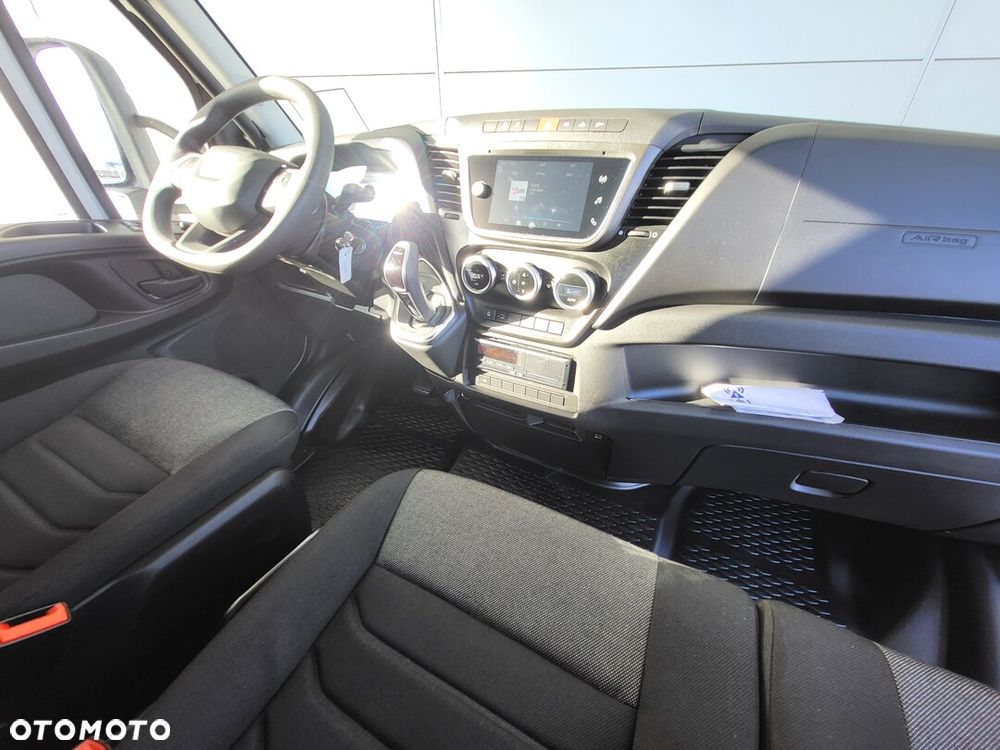 Iveco Daily 72C18 - 8