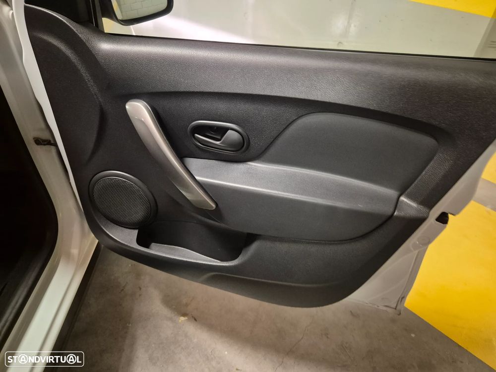 Dacia Sandero 0.9 TCe Stepway - 42
