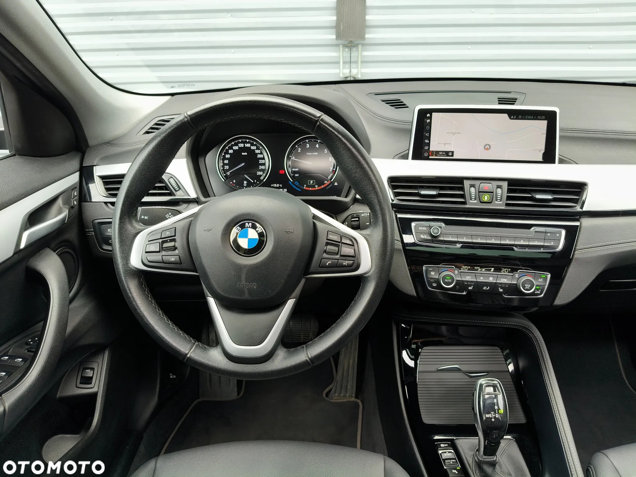 BMW X2 sDrive18i Advantage Plus - 27