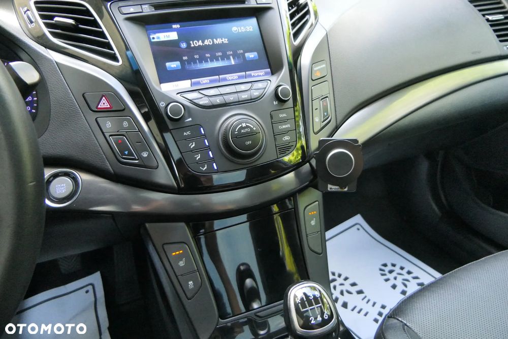 Hyundai i40 2.0 Premium - 22