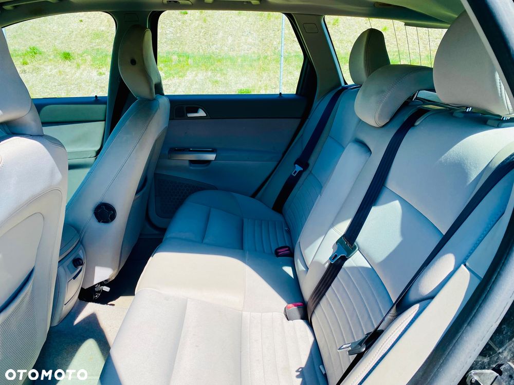 Volvo V50 1.8 Momentum - 34