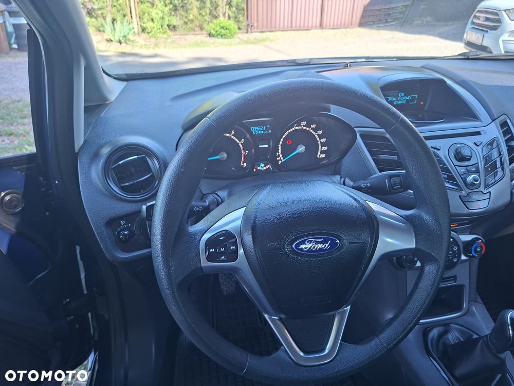 Ford Fiesta 1.25 Celebration - 14