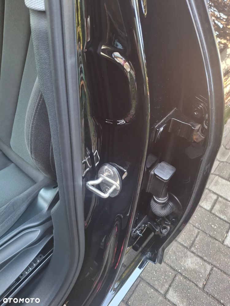 Audi A4 Limousine - 6