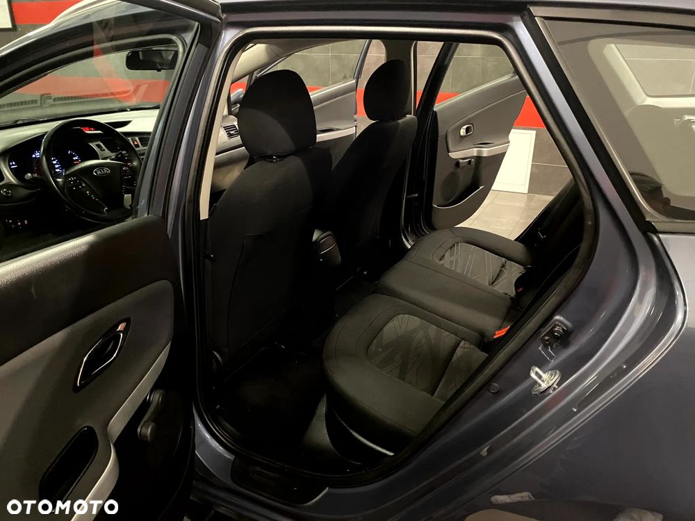 Kia Ceed 1.6 GDI Vision - 18
