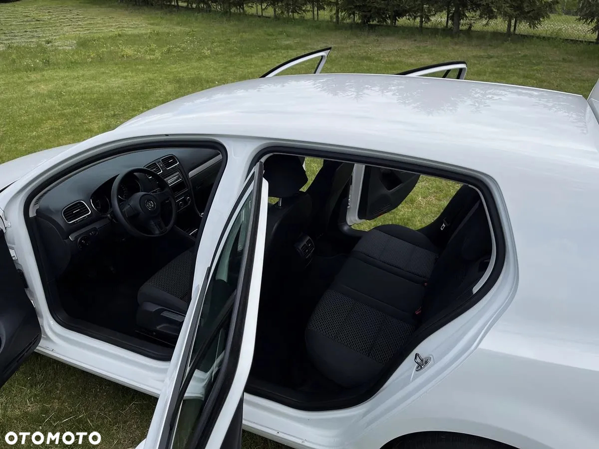 Volkswagen Golf - 8